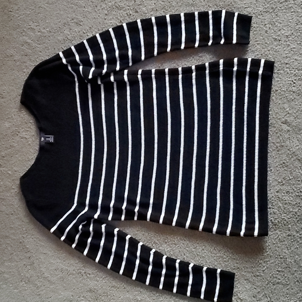 Gap womens sweater size M